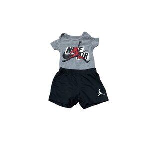 Nike Air Jordan Set (3-6 Mos)